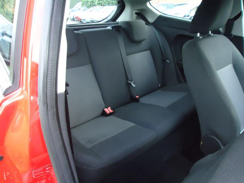 FORD FIESTA 1.3 Studio 2014