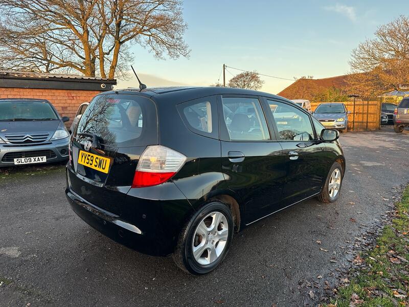 HONDA JAZZ 1.4 i-VTEC ES 2010